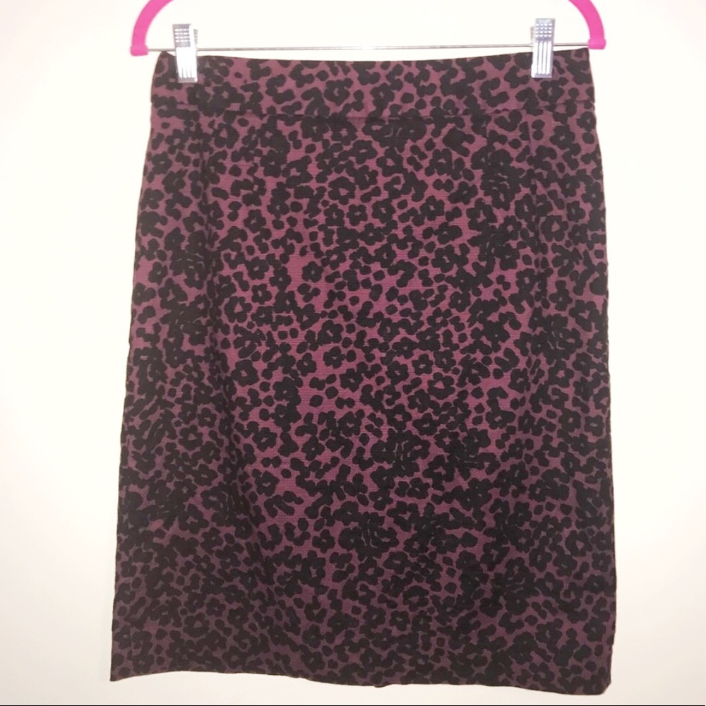 Banana Republic Skirt Cheetah Purple & Black Pencil Skirt Sz 6 EUC